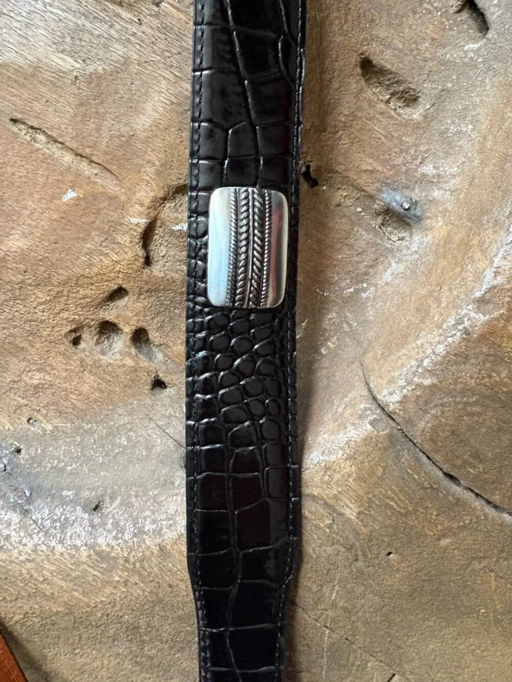 Johnston & Murphy black embossed leather western style men's belt size 44